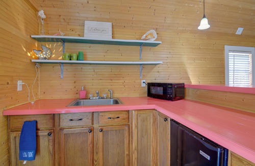 Sunset Beach Apartamento | Cozy Calabash Studio ~ 4 Mi to Sunset Beach!