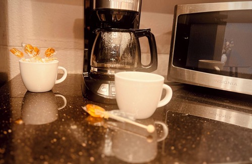 Hacienda Granada Condominio | Cozy Centrally Located Condo Pool Petfriendly Phoenix Arcadia