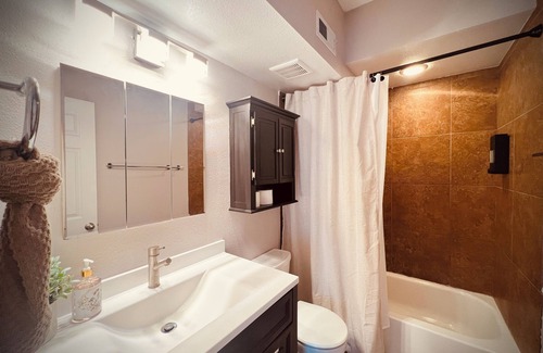 Hacienda Granada Condominio | Cozy Centrally Located Condo Pool Petfriendly Phoenix Arcadia