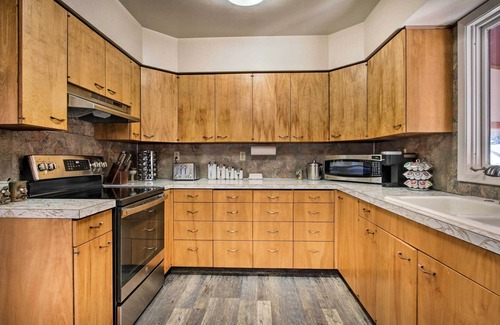 Bynum Casa | Cozy Choteau Home w/ Fire Pit, Grill, Yard!