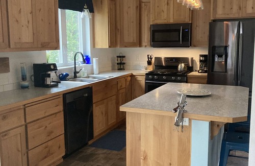 Port Orford Casa | Cozy coastal home near ocean beaches, hiking, and more!