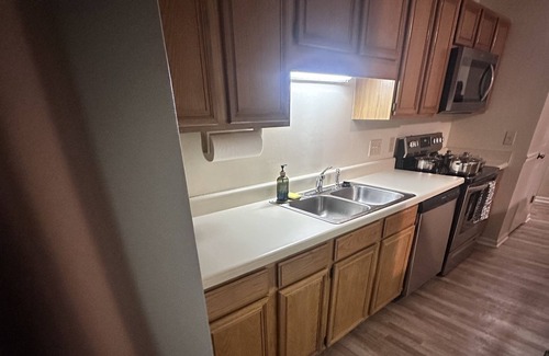 Greensboro Condominio | Cozy Condo close to I-85, 20 minutes from airport