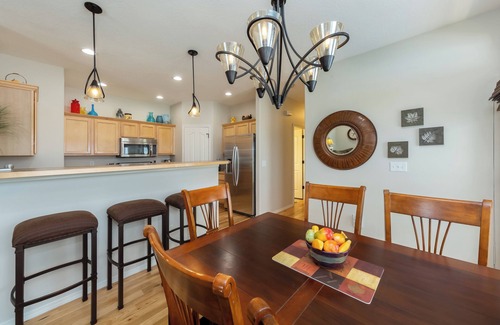 Boise Casa | Cozy Corner House by the Boise Greenbelt, Fairgrounds, Revolution Concert House.