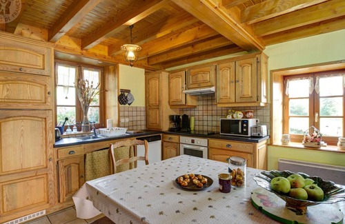 Perigneux Cabaña | Casa acogedora 3 hab, jardín, se admiten mascotas, garaje, wifi