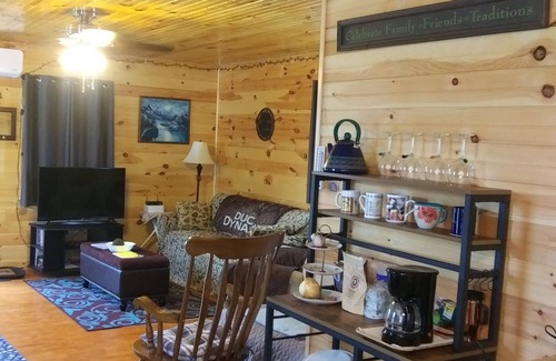 Sherman Station Cabina | Roomy Cabin near Mountains and Parks.