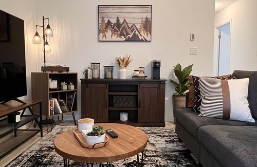 Mount Pocahontas Cabaña | Cozy cottage retreat at the Poconos