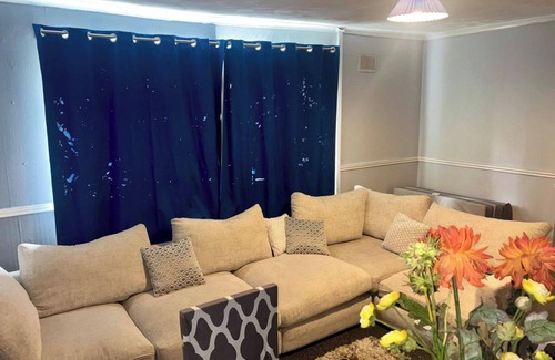 Tipton Casa | Cozy Cottage Retreat in Tipton