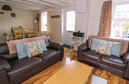 Llandysul Cabaña | Cozy Cwtch Cottage