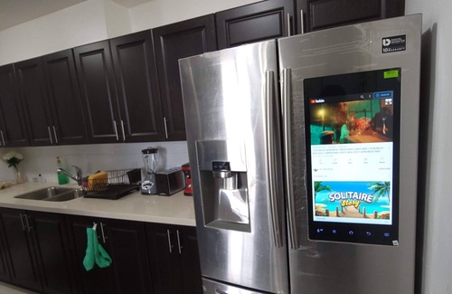 Humber Summit Condominio | Cozy Delux 2BR + 2BTH in Toronto. Just 9mins from YYZ Airport.