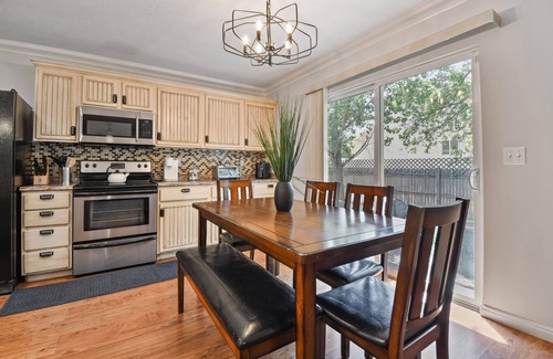 Heber Casa | Cozy Heber getaway, pet ok, sleeps 9, BBQ, firepit