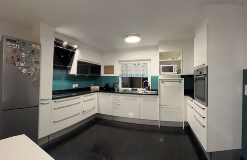 Radfeld Casa | Cozy Holiday Home in the Alps for 8 People. Pet-Friendly!