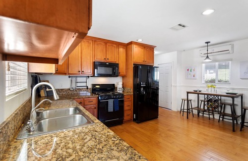 North Long Beach Casa | Cozy Home close to the Beach