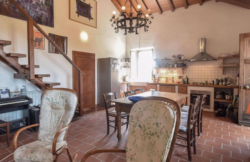 Ischia di Castro Casa | Acogedora casa en Canino con WiFi