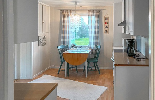 Sandoy Casa | Acogedora casa en Harøy con vistas al.