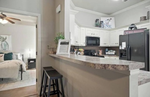 Lubbock Casa | Tucked Away in Southwest LBK *Pet Friendly *Garage