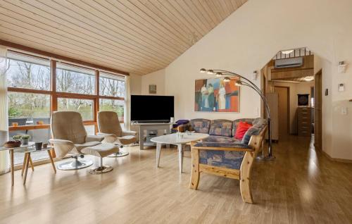 Spøttrup Casa | Cozy Home In Spøttrup With Sauna