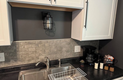 Salina Casa | Cozy home with privacy fence, fire pit & garage!