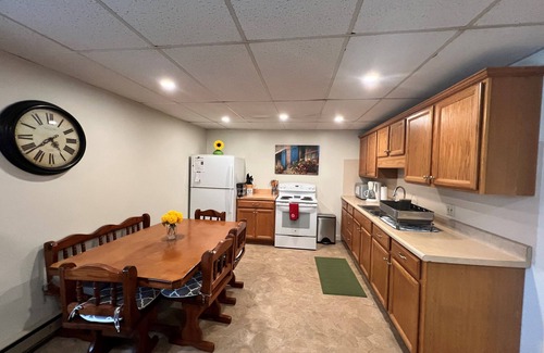 Aldenville Apartamento | Cozy lake front unit close to Honesdale, Elk Mountain, Scranton & much more!