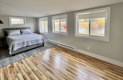 Auburn Casa | Cozy Lake House On Owasco Waterfront