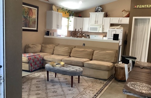 Port Tampa City Casa | Cozy living,Quiet neighborhood!