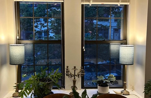 Bedford-Stuyvesant Casa | Cozy queen-size room with private bathroom in BedStuy