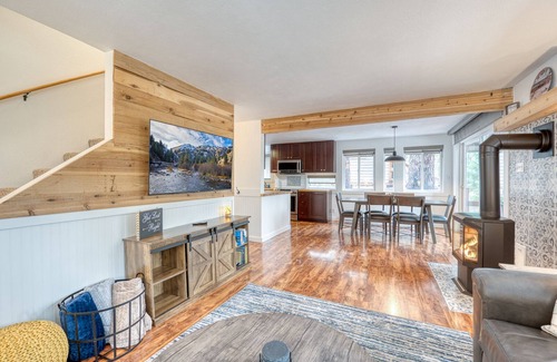 Garden Valley Cabina | Cozy remodeled cabin in Garden Valley