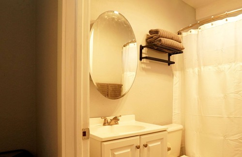 Turlock Apartamento | Cozy remodeled home