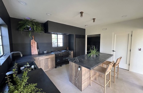 Sylvia Park Casa | Cozy Retreat on The Santa Monica Mountains