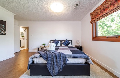 Southwest Edmonton Casa | Cozy Rooms near UofA