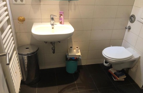 Feuersee Apartamento | Cozy Souterrain im Westen Stuttgarts