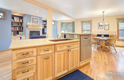 Fort Collins Casa | Cozy, spacious and centrally located family home, across from Golf Course