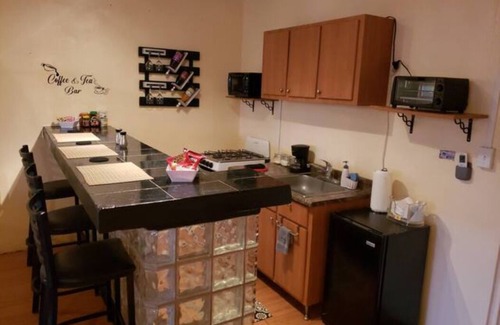 Daguey Apartamento | Cozy studio near rest,malls,beaches, attractions, plenty of secure parking.