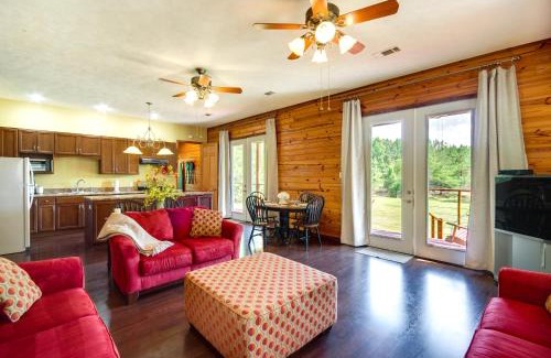 Summit Casa | Cozy Summit Cabin with Hiking Trails and Fishing Pond!