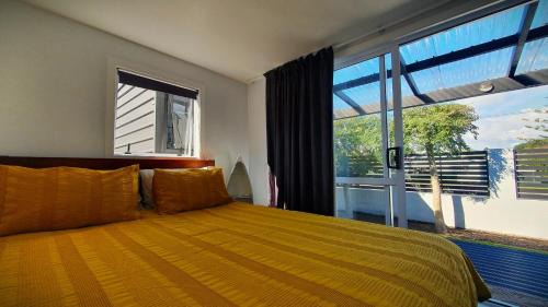 New Plymouth Casa | Cozy Tiny House Near The Beach