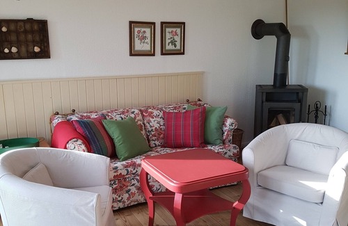 Neuwittenbek Casa | Cozy vacation cottage, directly on the North Baltic Sea Canal