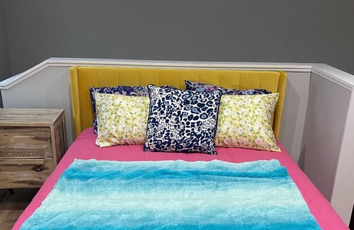 Johnson Casa | Cozy Vermont Retreat: Your Ideal Short-Term Rental Near Ski Resorts!