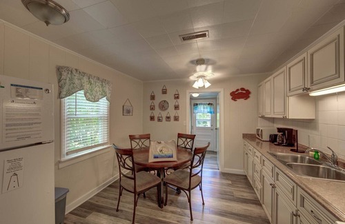 Ocracoke Casa | Crab Shack