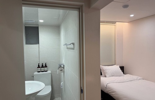 Wonhyoro-dong Casa | Crashin Yongsan Guesthouse