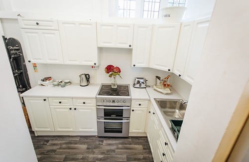 Burnham-on-Crouch Casa | Creeksea Place, Breathtaking Elizabethan Manor House