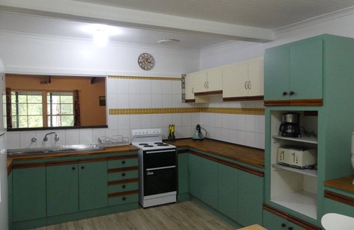 Yellingbo Cabaña | Creekside Cottage country escape, Rumbellara Farm