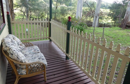 Yellingbo Cabaña | Creekside Cottage country escape, Rumbellara Farm