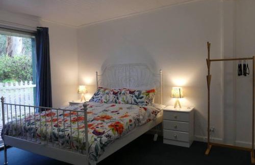 Yellingbo Casa | Creekside Cottage, country escape, Rumbellara farm