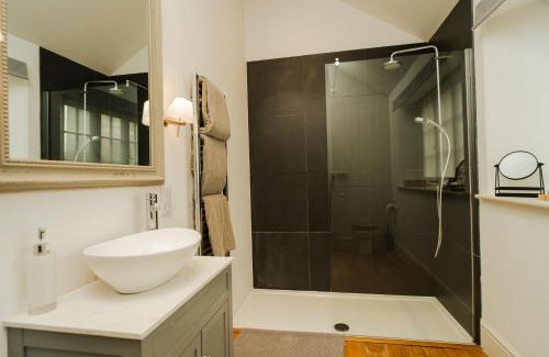 Bridport Hotel | Crepe Farm Barns