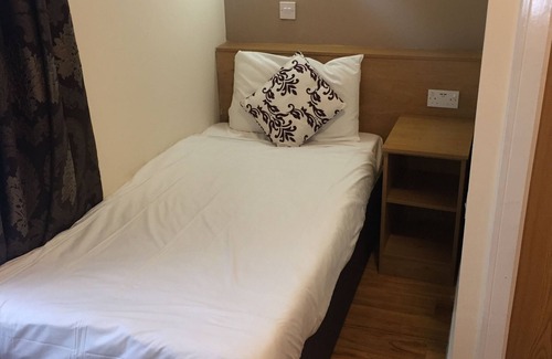 Reading Hotel | Crescent Hotel