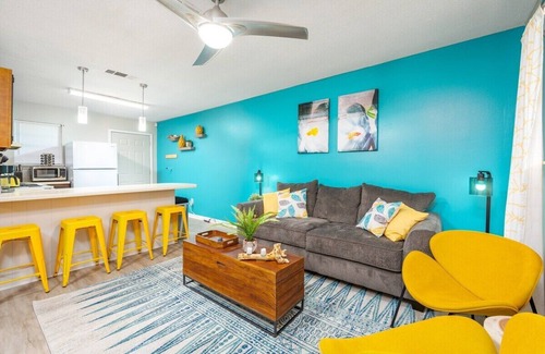 Pineville Apartamento | Crew Ready 3 TVs Kitchen Parking W/D King Bed