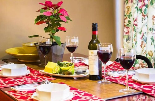 Katoomba Villa | Carmesí Villa cálida n acogedora 2bdrm escapada de montaña