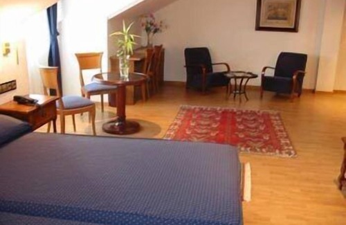 Norena Hotel | Cristina