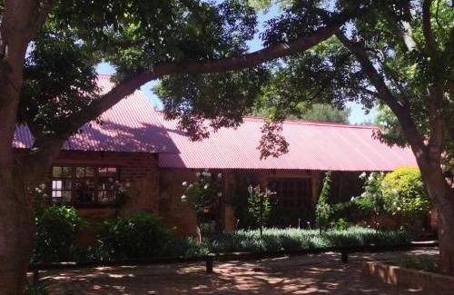 Dullstroom Hotel | Critchley Hackle Dullstroom Leisure