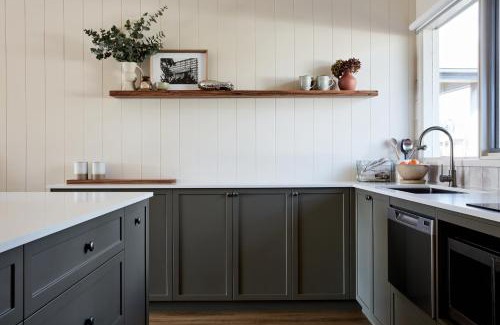 Dromana Villa | Crittenden Lakeside Villas