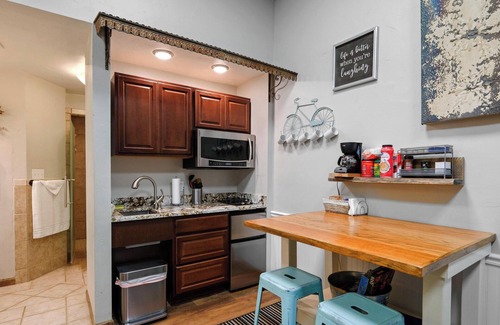 Carthage Apartamento | A pasos del histórico Rt. 66 y la Plaza de Cartago